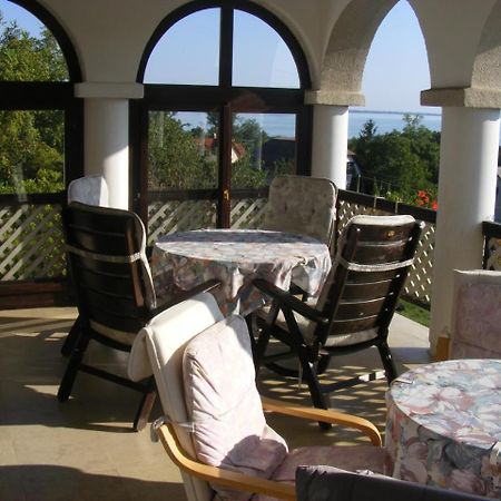 Badacsonyörs Pigal Panzio Bed & Breakfast エクステリア 写真